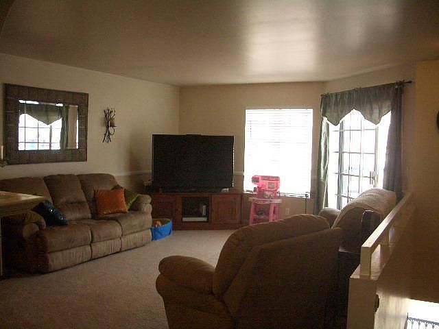 2nd image of 4021 S Pacific Ave APT 2