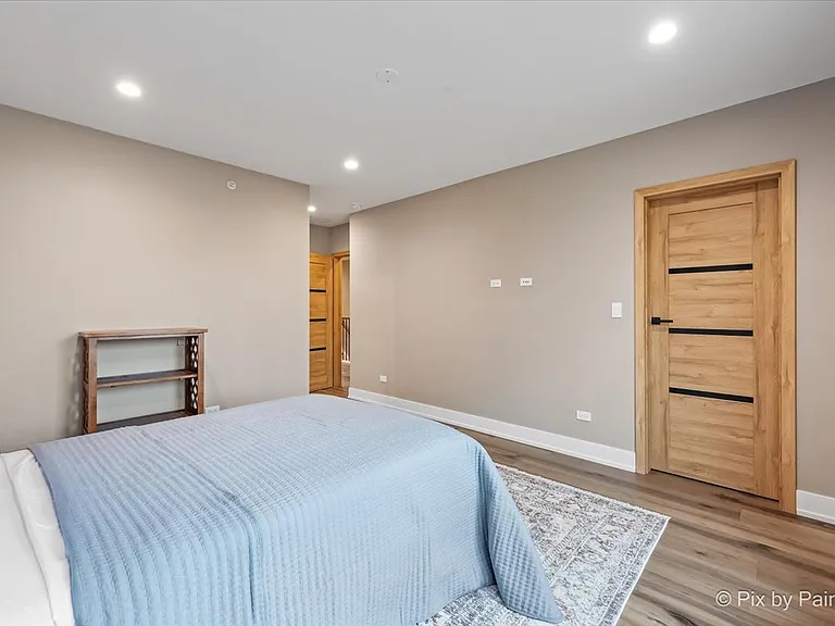148 Oak St — Photo 25