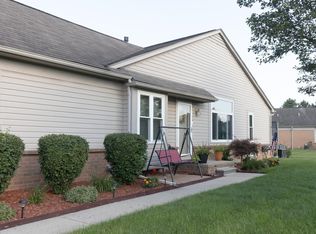 34336 Manor Run Cir, Sterling Heights, MI 48312
