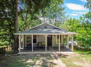 14 Border St, Black Mountain, NC 28711