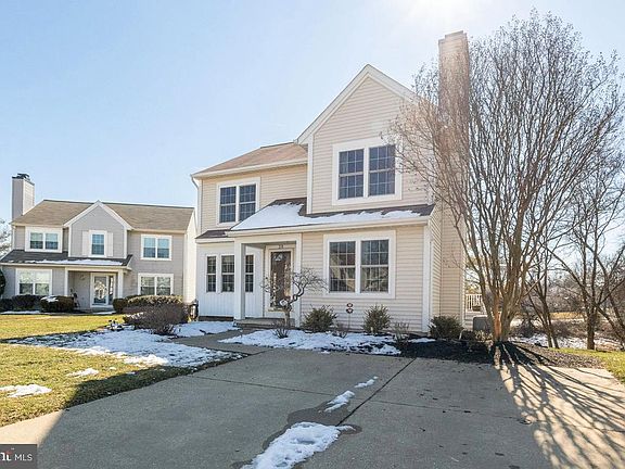 2nd image of 28 Harrod Ct