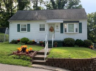 865 S Walnut St, Saint Albans, WV 25177