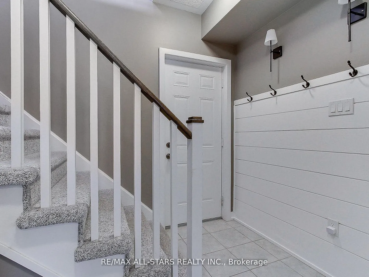 3 bed, $3,000 — Photo 4