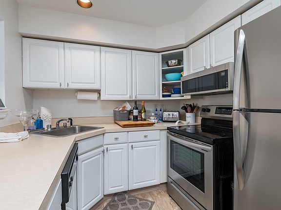 3rd image of 104 Atlantic Ave APT 13