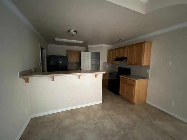 710 Aries Ave — Photo 8