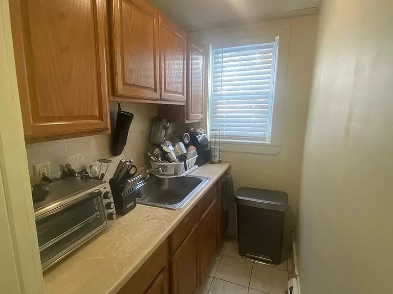 127 Cedar St #1 — Photo 6