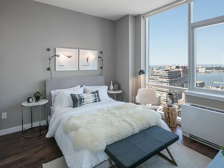 507 W 28th St #28C — Photo 4