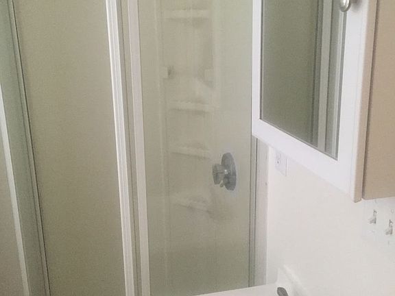 4th image of 18 Belmont St APT 1A
