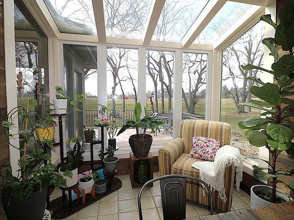 3rd image of 2205 Quail Hollow Cir