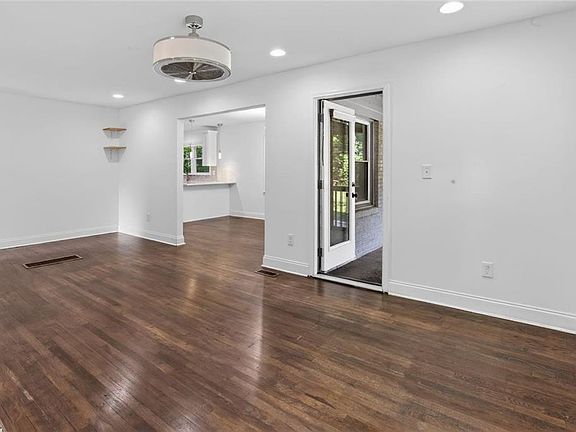 5th image of 1311 Bernard St NW