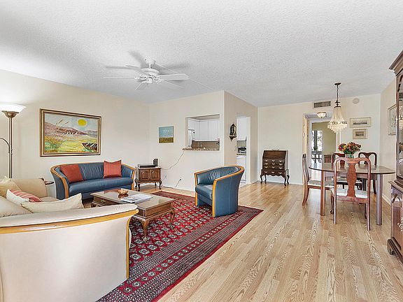 5th image of 3114 Cambridge E