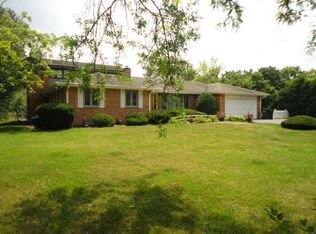 290 Crescent Knl, Libertyville, IL 60048