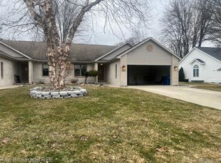 6110 Normandy Dr, Saginaw, MI 48638
