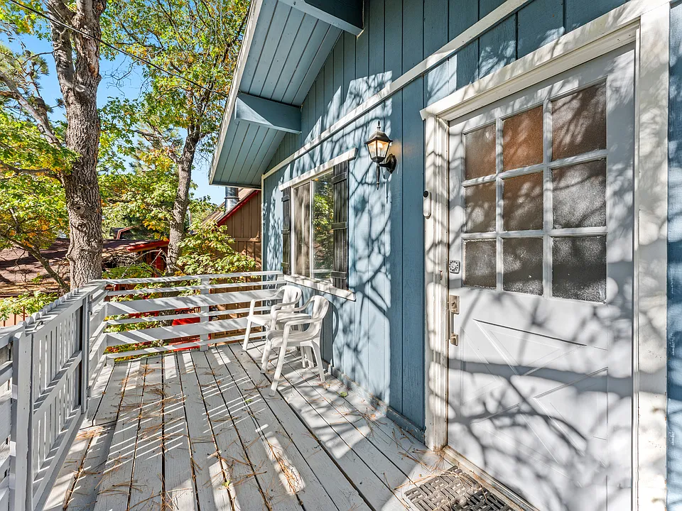 329 Vista Ave