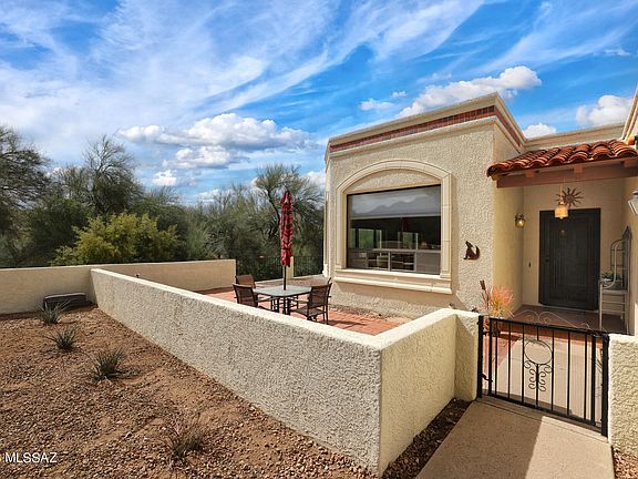 2nd image of 1071 W Calle Bonita