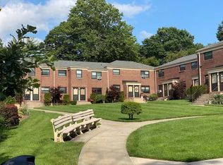 75-29 217th St #A1, Oakland Gardens, NY 11364