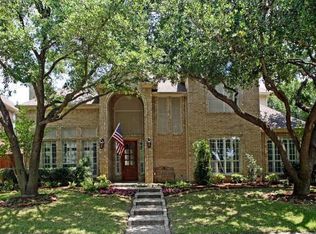 18728 Thorntree Ln, Dallas, TX 75252