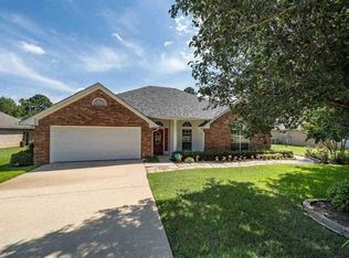 2909 Rockbridge Rd, Tyler, TX 75701