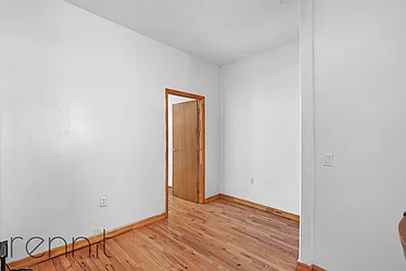 Rented by Rennit Inc.