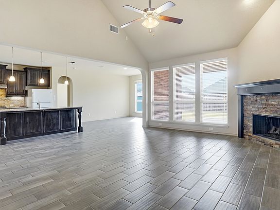 4th image of 1 Duskview Ln