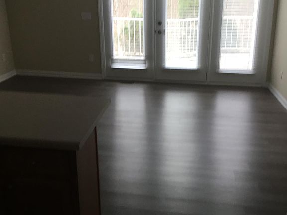 5th image of 312 White St APT A