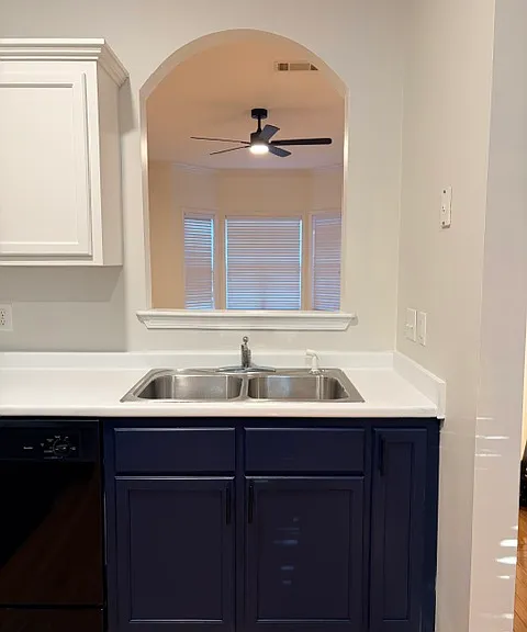 1007 Cashmere Dr — Photo 11
