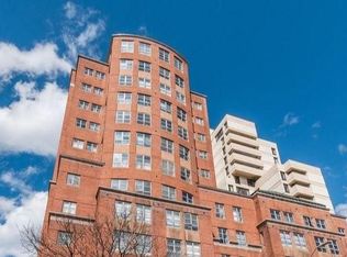 943 Massachusetts Ave #603, Cambridge, MA 02139