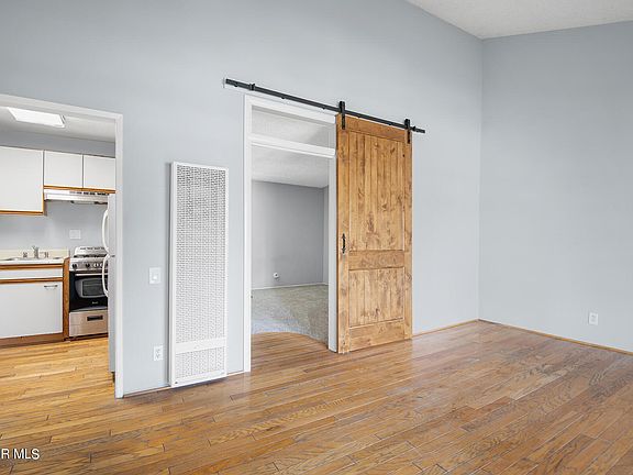 4th image of 31577 Lindero Canyon Rd Unit 18