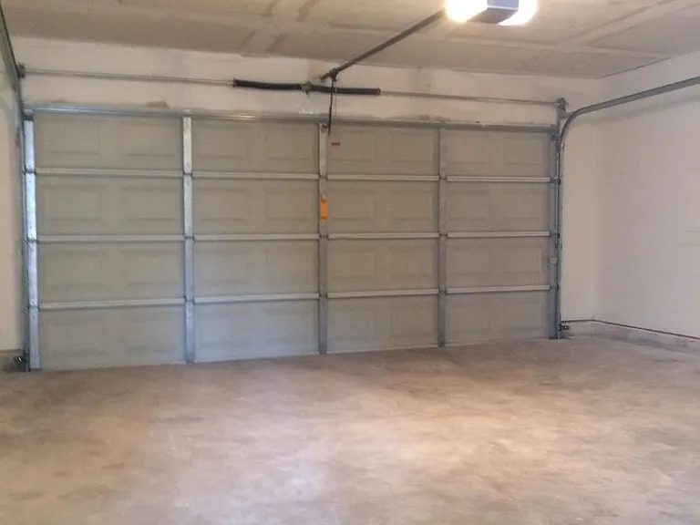 2 Car Garage W/Opener