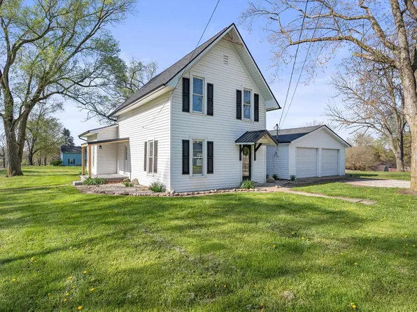 301 S High St, Albion, IN 46701