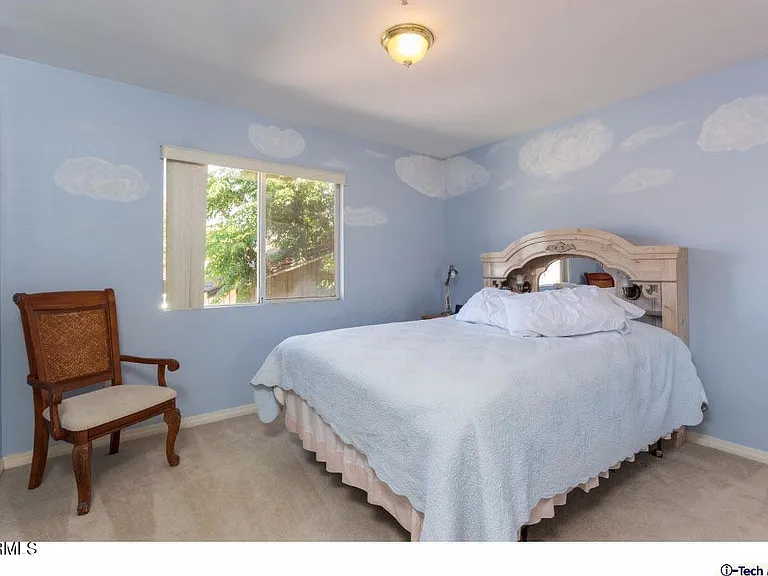 2469 Montrose Ave #E — Photo 16