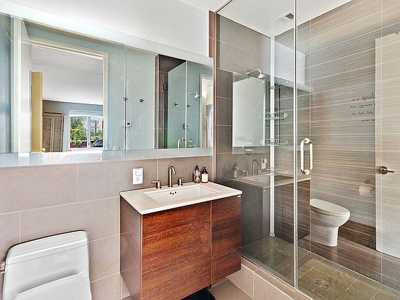 5th image of 541 Washington Ave Unit 207