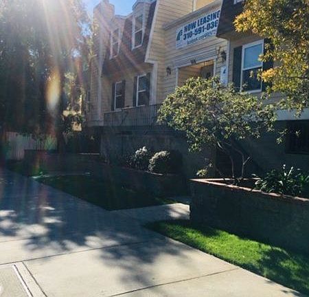 3rd image of 1611 S Bundy Dr