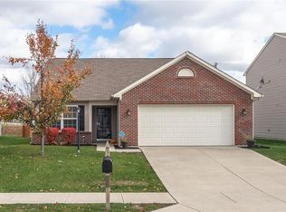 12475 Schoolhouse Rd, Fishers, IN 46037