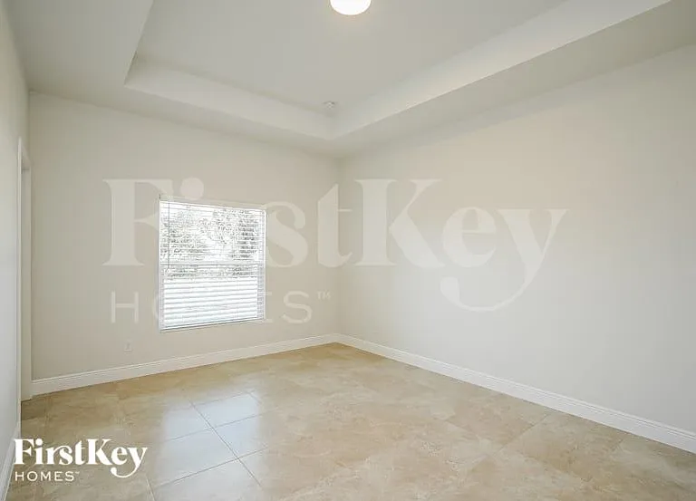 1706 NW 28th St — Photo 8