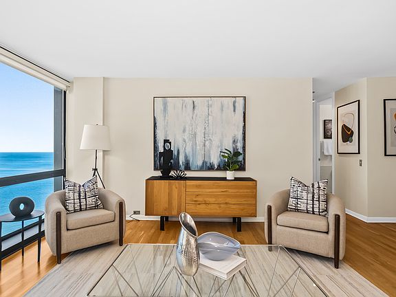 5th image of 900 N Lake Shore Dr APT 1313-14