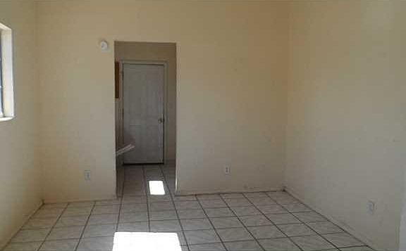 3rd image of 5748 Aladdin Ave #El