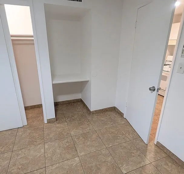 2053 N Alvernon Way — Photo 19