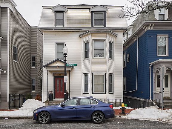3rd image of 175 Trenton St #3