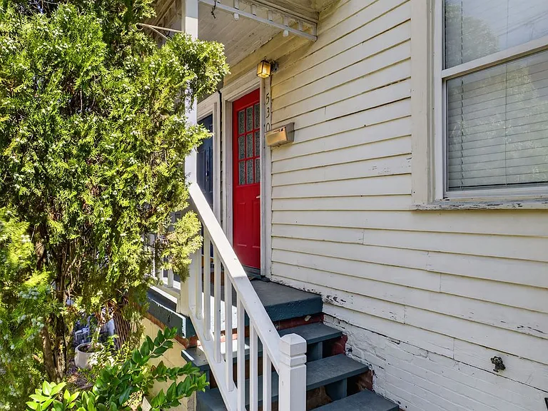 530 E Gordon Ln — Photo 28