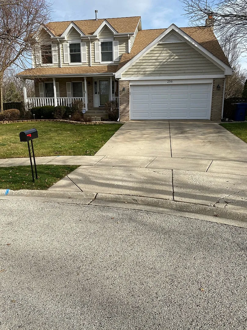 256 Montego Ct photo 1