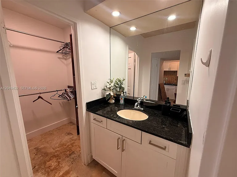 100 Lincoln Rd #1206 — Photo 10
