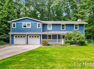 8755 Westwood Ln, Montague, MI 49437