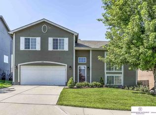 16419 Grand Ave, Omaha, NE 68116