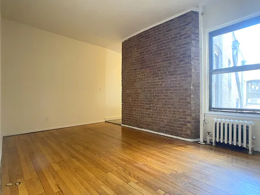 Rented by Oxford Property Group | media 4