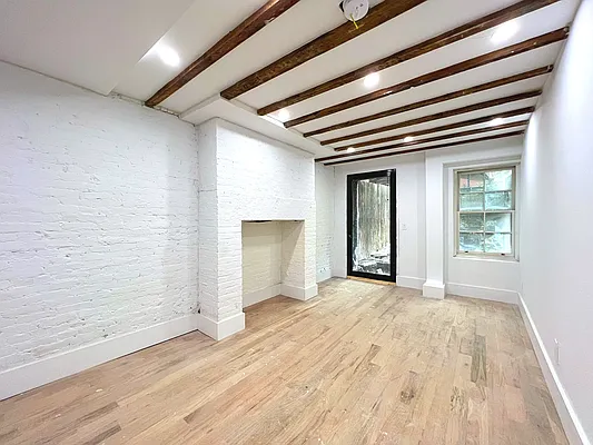 Rented by Compass | media 6