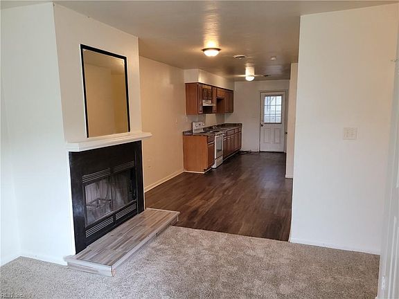 2nd image of 9511 Chesapeake St APT B
