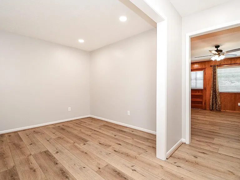 2303 Willow Blvd — Photo 7