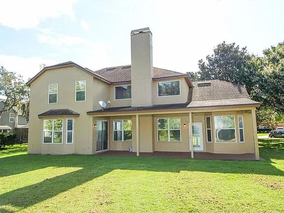 2nd image of 706 S Lake Claire Cir