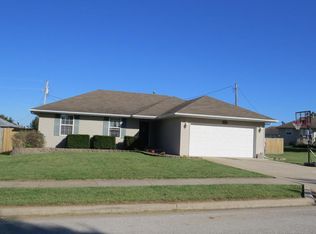 614 S Hulston Ave, Republic, MO 65738